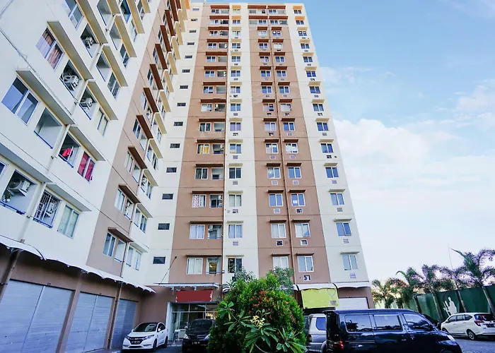 Oyo 91964 Menara Rungkut Surabaya Hotel Gununganjar